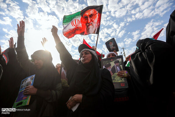مراسم تشییع پیکر مطهر رهبر شهید انقلاب در تهران - 2