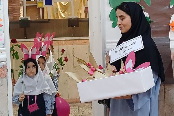 جشن شکوفه‌ها در شهرستان ورامین