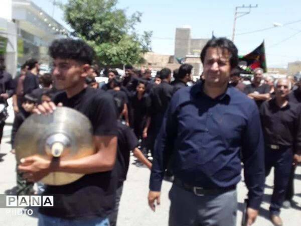 در هشتمین روز ماه محرم طنین نوای یا حسین در کوچه‌های فدافن پیچید
