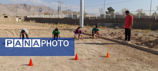 استعدادیابی دختران و پسران ورزشکار در زاوه
