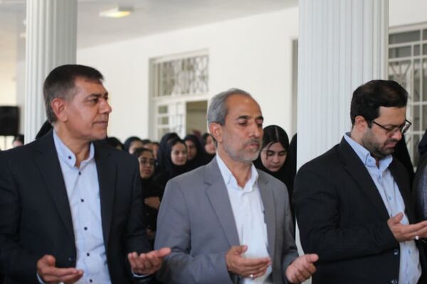 نواخته شدن زنگ مهر در شهرستان بم 