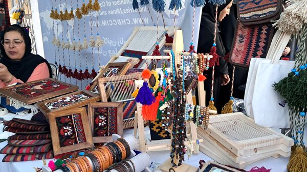 شکوفایی طعم و فرهنگ در سامان؛ دومین جشنواره بادام و گردو 