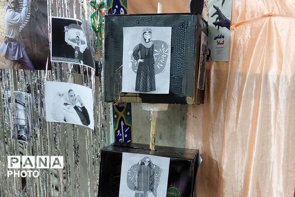 نمایشگاه مدرسه انقلاب در فیروزکوه