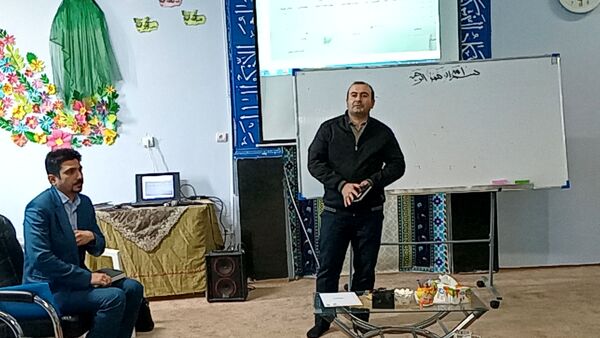 نشست توانمندسازی مدیران؛ گامی به‌سوی هدایت تحصیلی مؤثر در مدارس متوسطه دوره اول ناحیه ۷