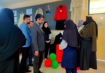 برپایی نمایشگاهی از تولیدات دانش‌آموزی در میانکوه 