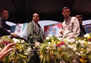 تشییع پیکر مطهر شهید سردار محمد کاظمی و تعدادی از شهدای جنگ تحمیلی در مشهد