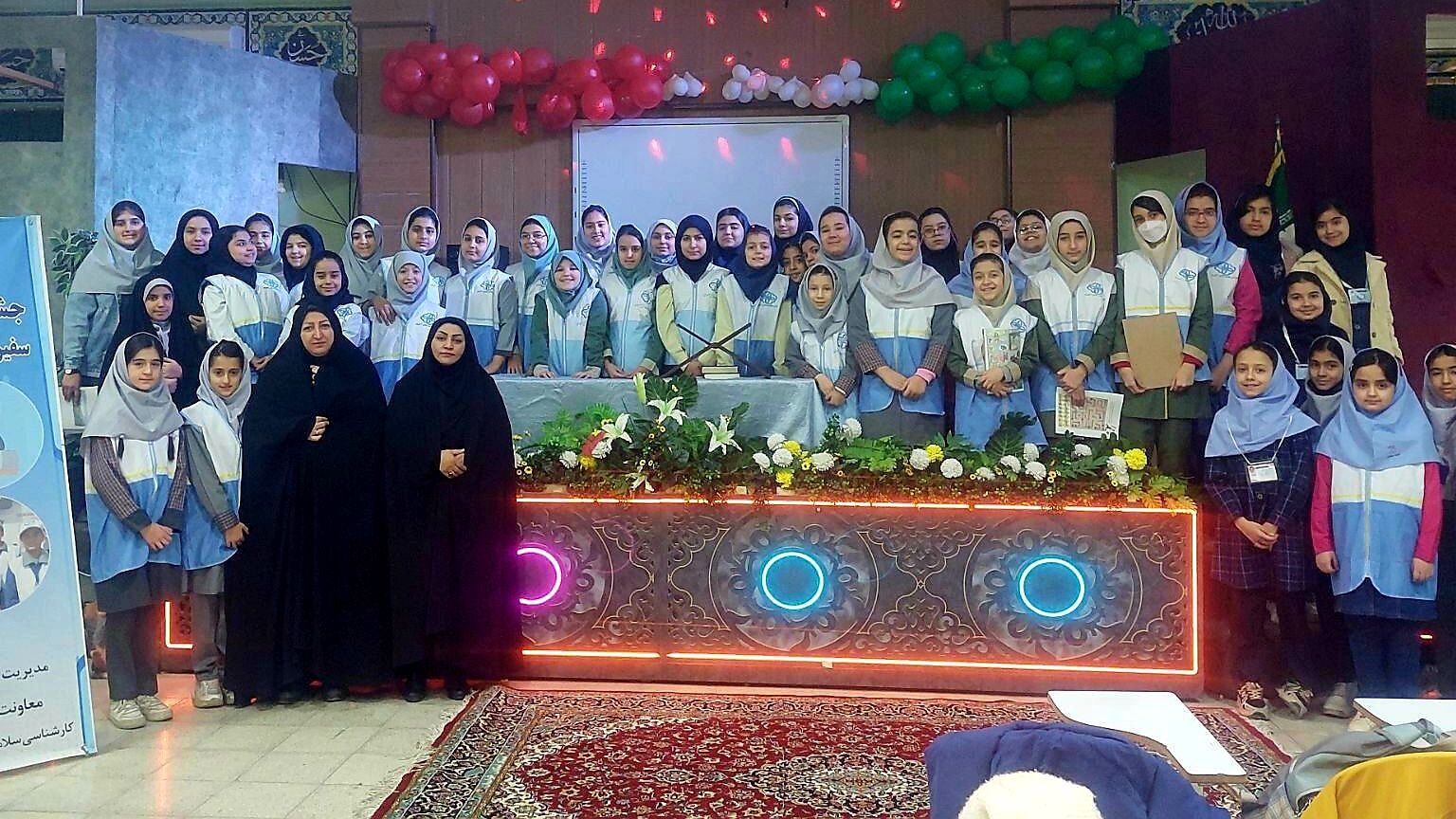 جشنواره رقابت‌های علمی و مهارتی سفیران سلامت ناحیه ۶مشهد