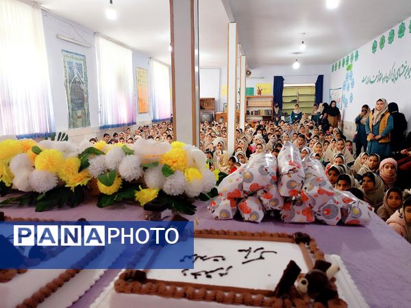 مراسم ولادت حضرت زهرا(س) در دبستان سمیه