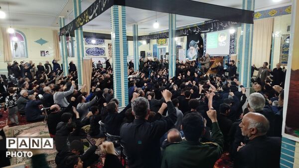 مراسم بزرگداشت رهبر شهید امت در هوراند