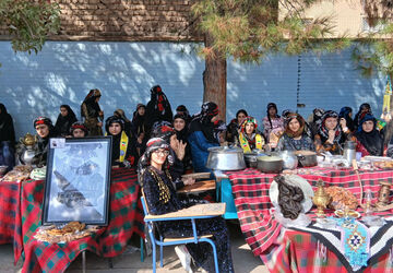 مدرسه کوثر میزبان جشن فرهنگ و آیین‌های بومی لرستان