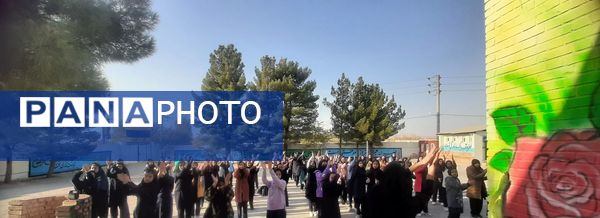 صبحگاه دبیرستان دخترانه دوره اول پروین اعتصامی  روستای انداد