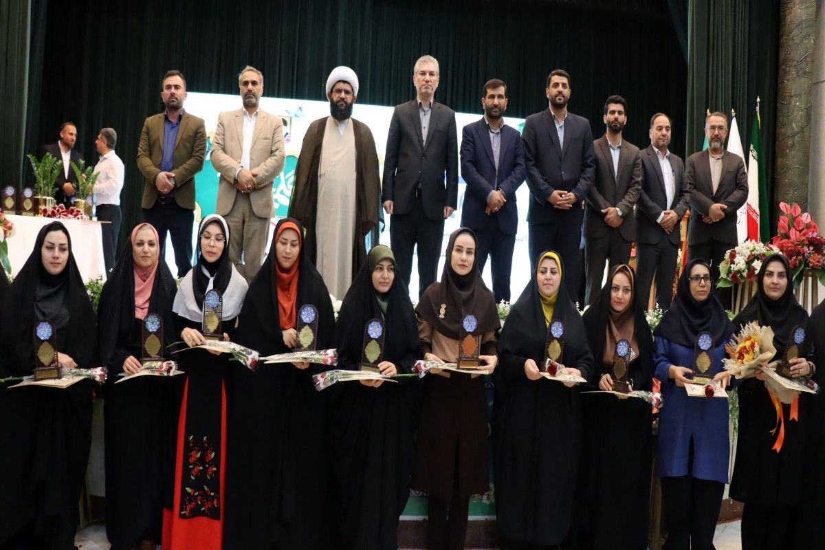 تجلیل از طلایه‌داران برتر تعلیم و تربیت ، آیین تقدیر از معلمین نمونه شهرستان پاکدشت 