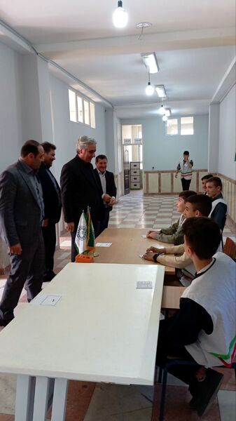 انتخابات شورای دانش‌آموزی در مدارس خدا آفرین 