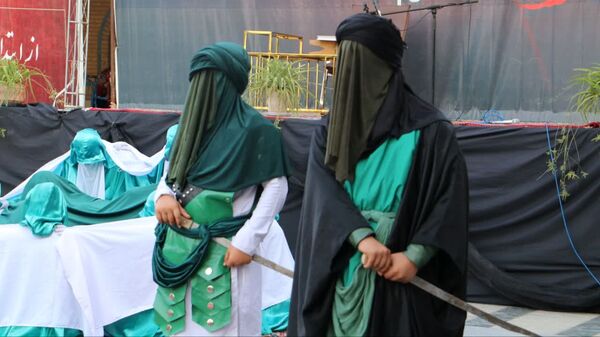 اجرای تئاتر گروه هنری موعود در آستان مقدس امامزاده بی‌بی‌سکینه صفادشت