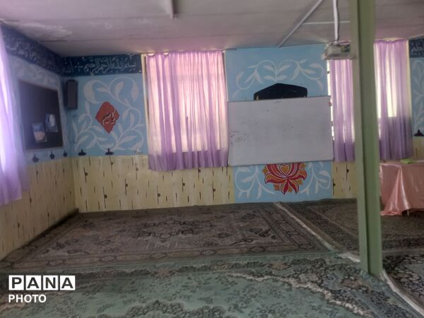 بازدید مدیر آموزش و پرورش ناحیه ۴ کرج از مدرسه تزکیه اسکان زائران رهبر شهید