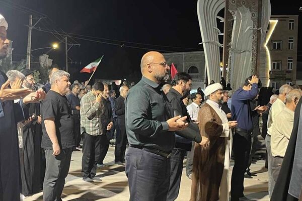 همزمان با شهادت امام حسن عسکری(ع)؛ مردم در چهلم رهبر شهید انقلاب به میدان آمدند
