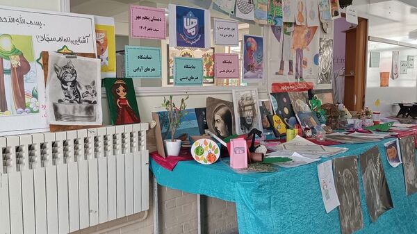 جشنواره فرهنگی هنری ماها در دبستان پنجم مهر