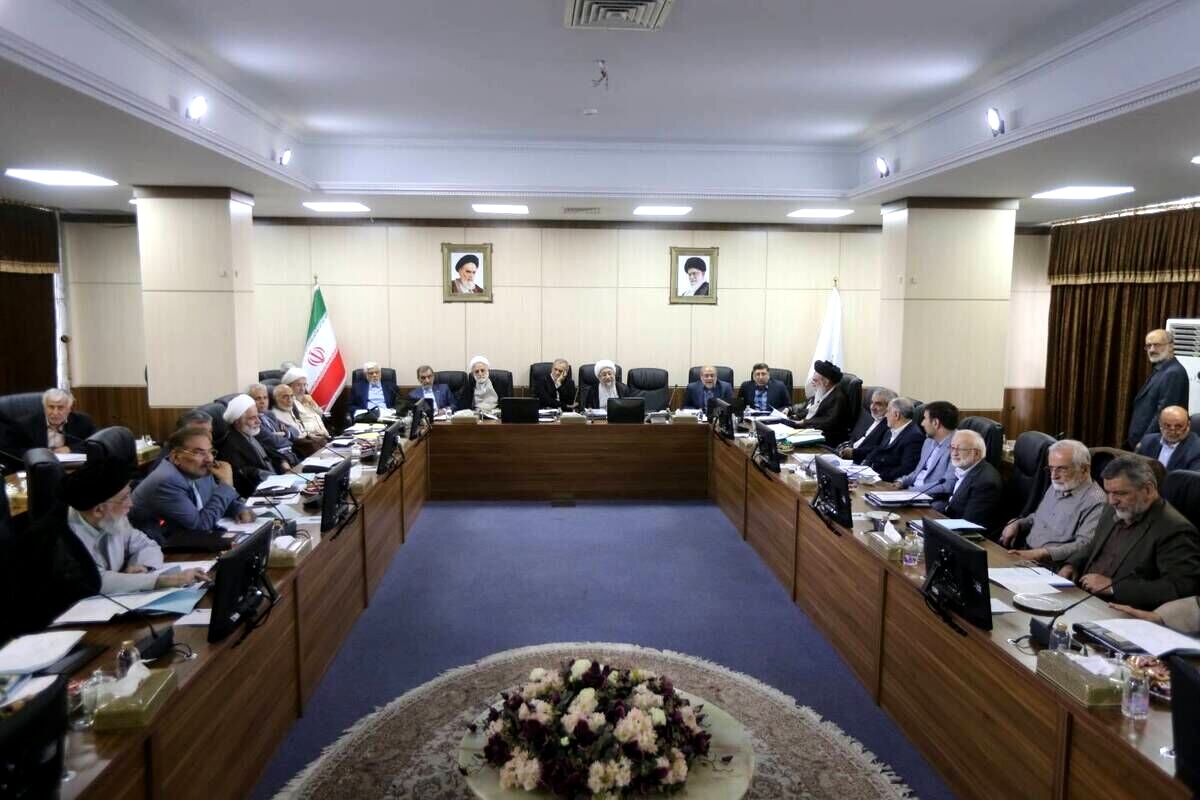 رأی مثبت مجمع تشخیص به موافقتنامه انتقال محکومان میان ایران و ونزوئلا