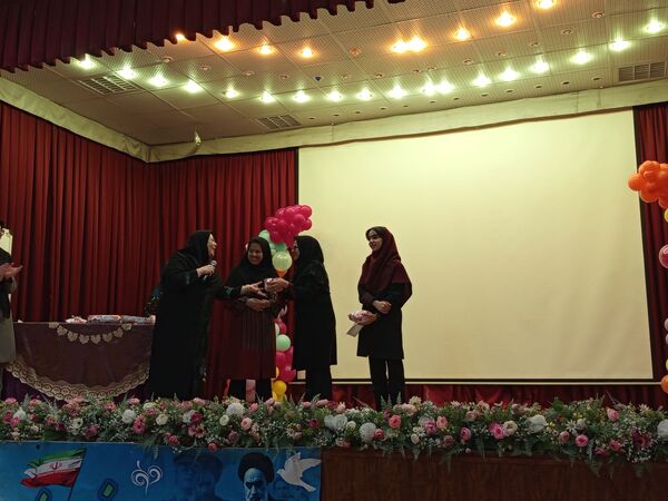 جشن نیمه شعبان و  گرامیداشت دهه فجر انقلاب اسلامی در کانون مهرتابان نیشابور