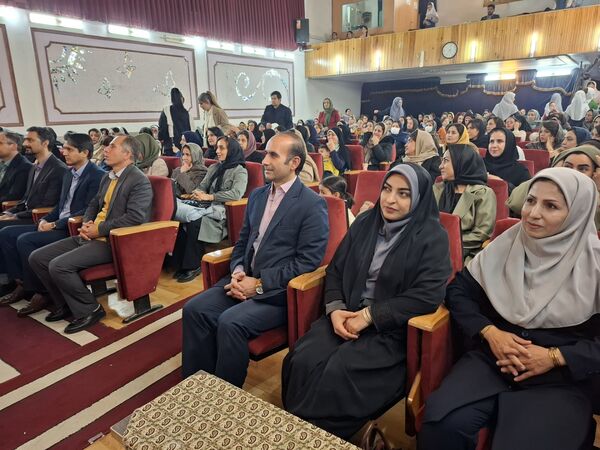 گرامیداشت روز مادر مدرسه دخترانه ۱۷ شهریور 