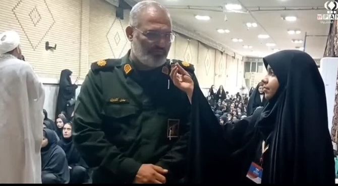 اعزام دختران دانش‌آموز ناحیه یک قم به اردوی راهیان نور