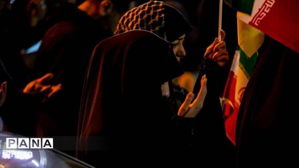 اجتماع عظیم مردمی کرج در سی‌وچهارمین مراسم بیعت با رهبری و عزاداری امام امت 