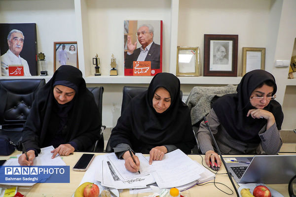  داوری و انتخاب آثار مرحله نهایی رویداد «فصلی از رویش جوانه‌ها»