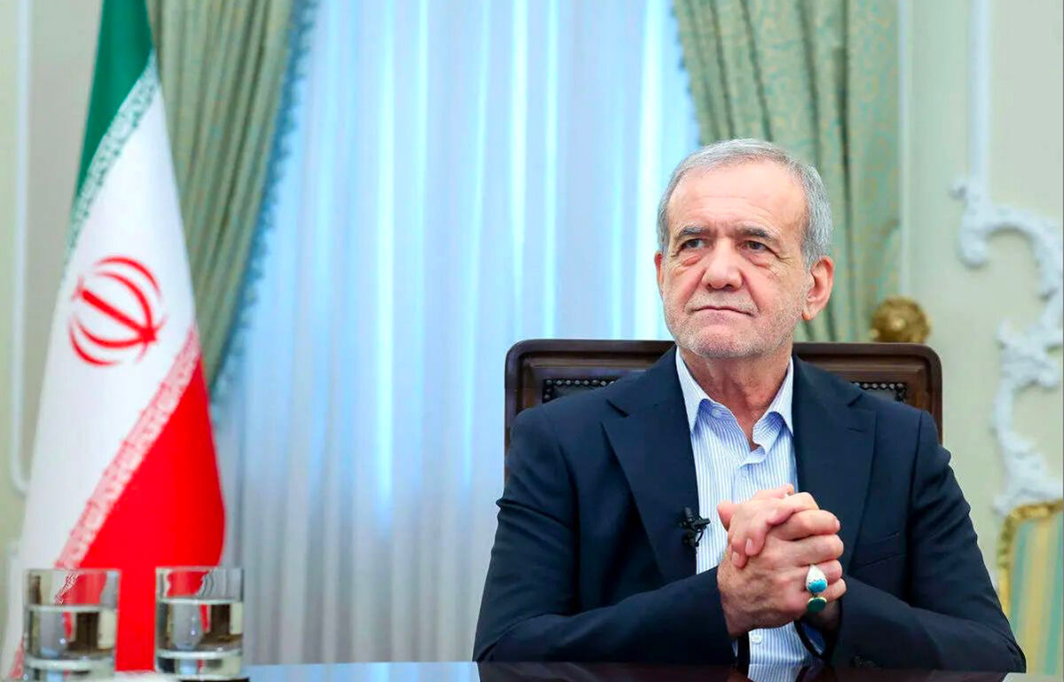 سیاست خارجی در یک‌سالگی دولت وفاق / مشی دولت مذاکره و تعامل است