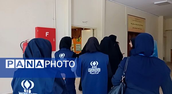 بازدید  خبرنگاران مسئله محور از موسسه گیاه پزشکی تهران