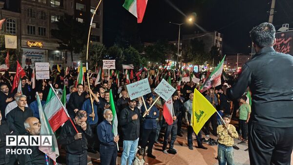 حسینیه امام خامنه ای(ره)به وسعت ایران،در شب صد و بیست و هفتم