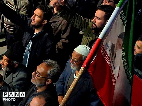 سی و سومین شب از انقلاب با شکوه مردم کاشمر