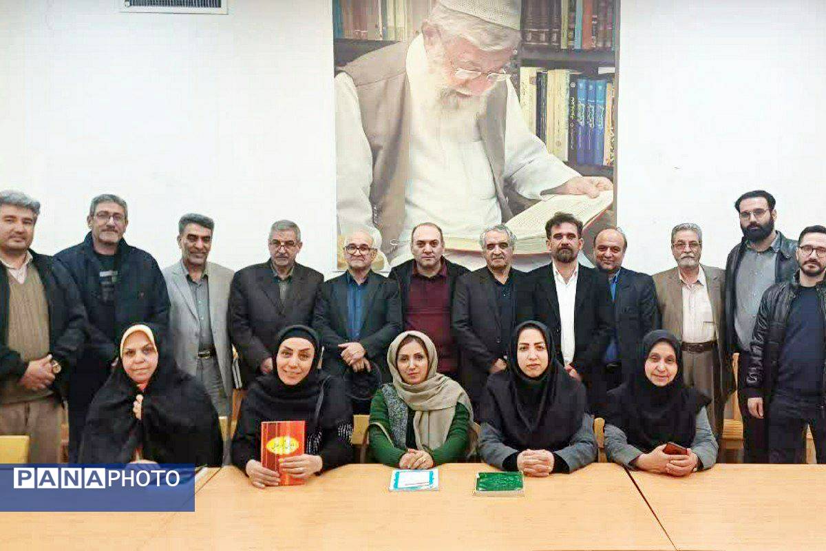 همزمان با دهه فجر، برگزاری برنامه‌های فرهنگی و کتابخوانی در کتابخانه پانزده خرداد پیشوا
