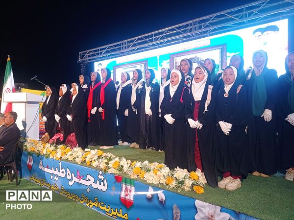 یاد معلمان شهید مدرسه شجره طیبه در هفته معلم زنده ماند