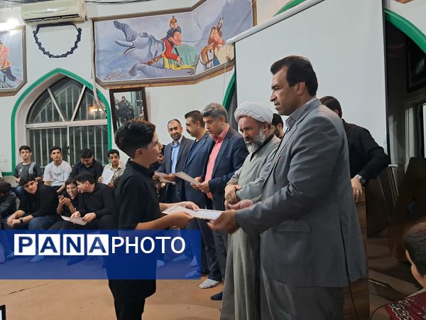 محفل انس با قرآن کریم در زورخانه باب‌الحوائج قائمشهر