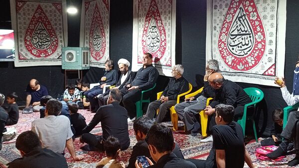 عزاداری دهه دوم محرم در کتاب‌پردازان با سخنرانی جلیل معماریانی