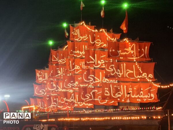 قاب های دیدنی برگزاری آیین «محرم‌شهر» در میدان آزادی با حال و هوای اربعینی