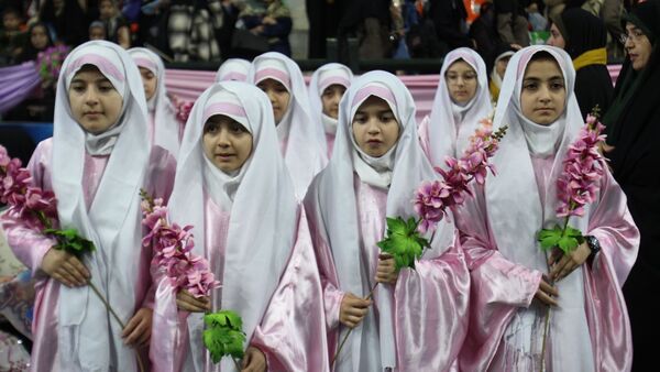 جشن میلاد حضرت فاطمه معصومه (س) و روز دختر در ورزشگاه ۶ هزار نفری انقلاب زنجان 