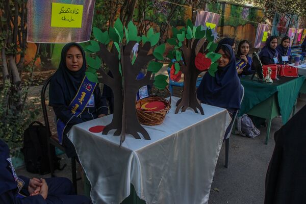 آیین بزرگداشت هفته بهداشت روان و انتخابات همیار مشاوران