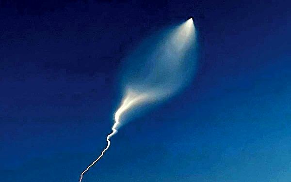 گنبد آهنین به سوراخ آهنین تبدیل شد