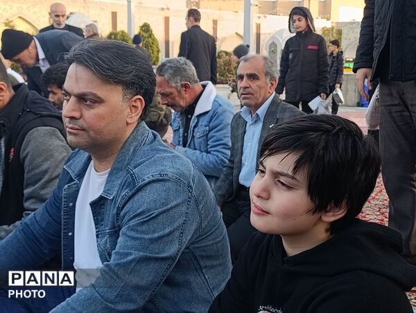 نماز بندگی در مشهد 