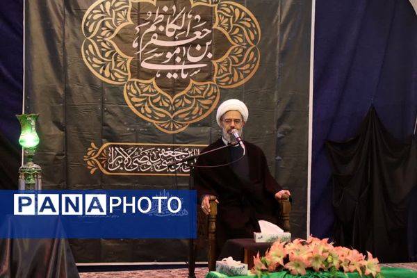 مراسم شب شهادت امام موسی کاظم (ع) در آستان مقدس امامزاده عباس بن موسی (ع) بجنورد 