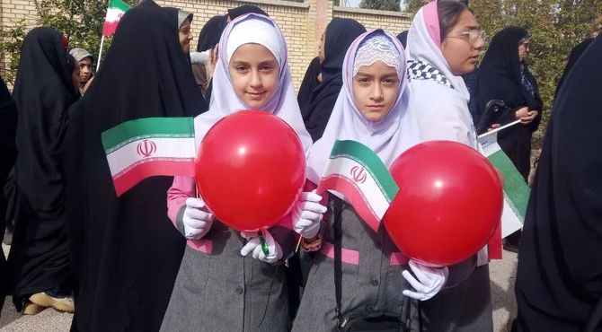 طلیعه فجر انقلاب 