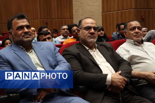 مراسم تجلیل از فرزندان فعالان رسانه یزد