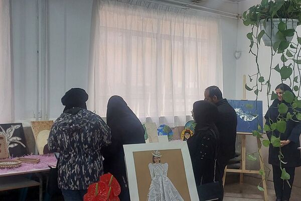 همدلی دانش‌آموزان، اولیاء و معلمان در جشن خلاقیت هنرستان کارآفرینان بهارستان دو