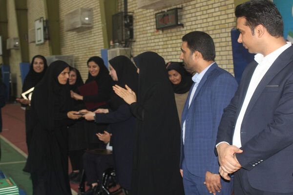 مسابقات تنیس روی میز فرهنگیان یادواره شهدای تربیت‌بدنی در سالن آزادگان استان بوشهر 