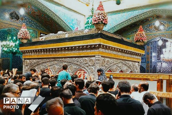 مشهد در انتظار وداع