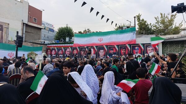 چهلم سردار حاجی‌زاده و فرزندان شهدا در منطقه ۱۷
