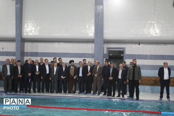 افتتاح نخستین استخر دانش‌آموزی استان زنجان با حضور وزیر آموزش و پرورش