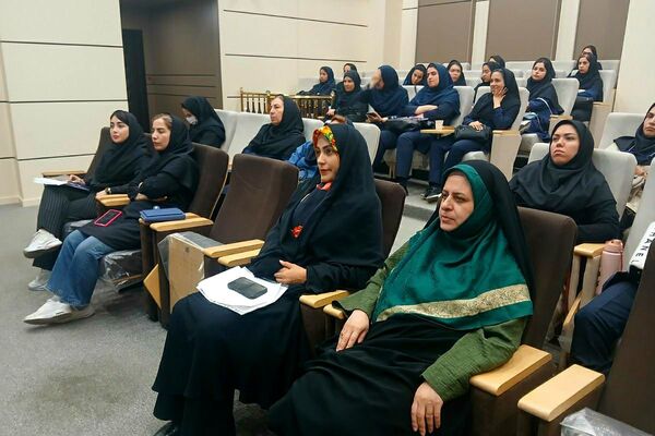 برگزاری کارگاه آموزشی پیشگیری از سرطان‌های شایع بانوان به‌مناسبت هفته فرهنگی در شهرستان ملارد 