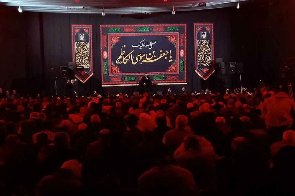 پیشوا در سوگ امامزاده جعفر (ع)؛ اجتماع عاشقان حضرت در حرم مطهر
